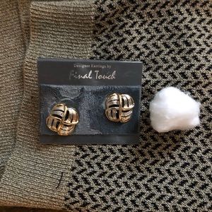 Gorgeous Clip-On Earrings!!